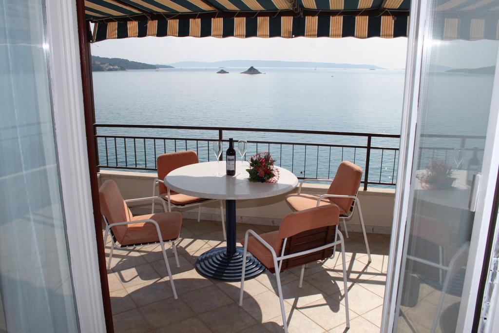 Apartments Villa Marija Сегет Враница Стая снимка