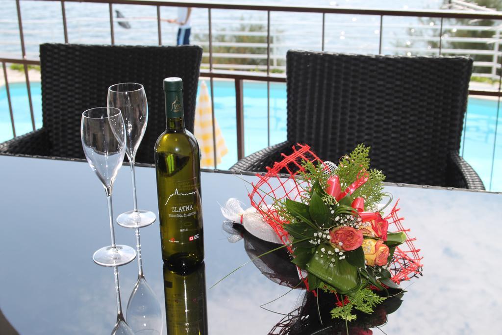 Apartments Villa Marija Сегет Враница Екстериор снимка