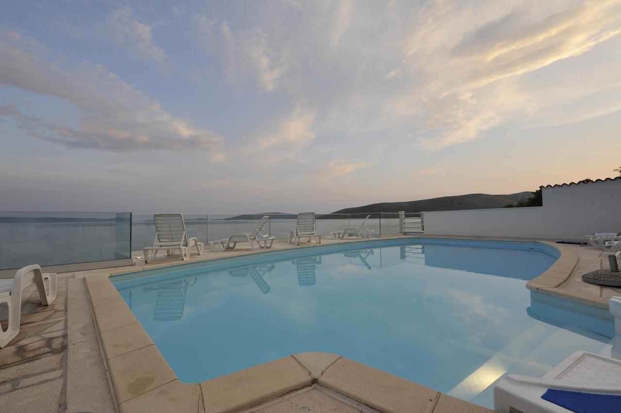 Apartments Villa Marija Сегет Враница Екстериор снимка