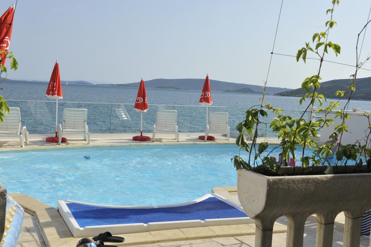 Apartments Villa Marija Сегет Враница Стая снимка